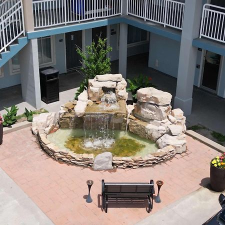 Best Western Plus Holiday Sands Inn & Suites Норфолк Екстериор снимка