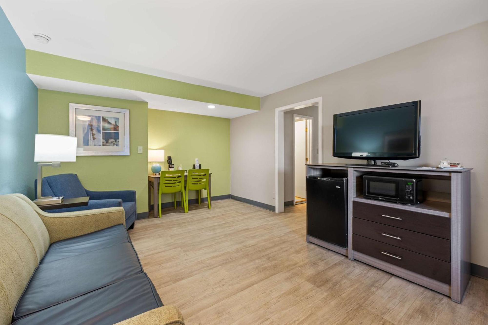 Best Western Plus Holiday Sands Inn & Suites Норфолк Екстериор снимка