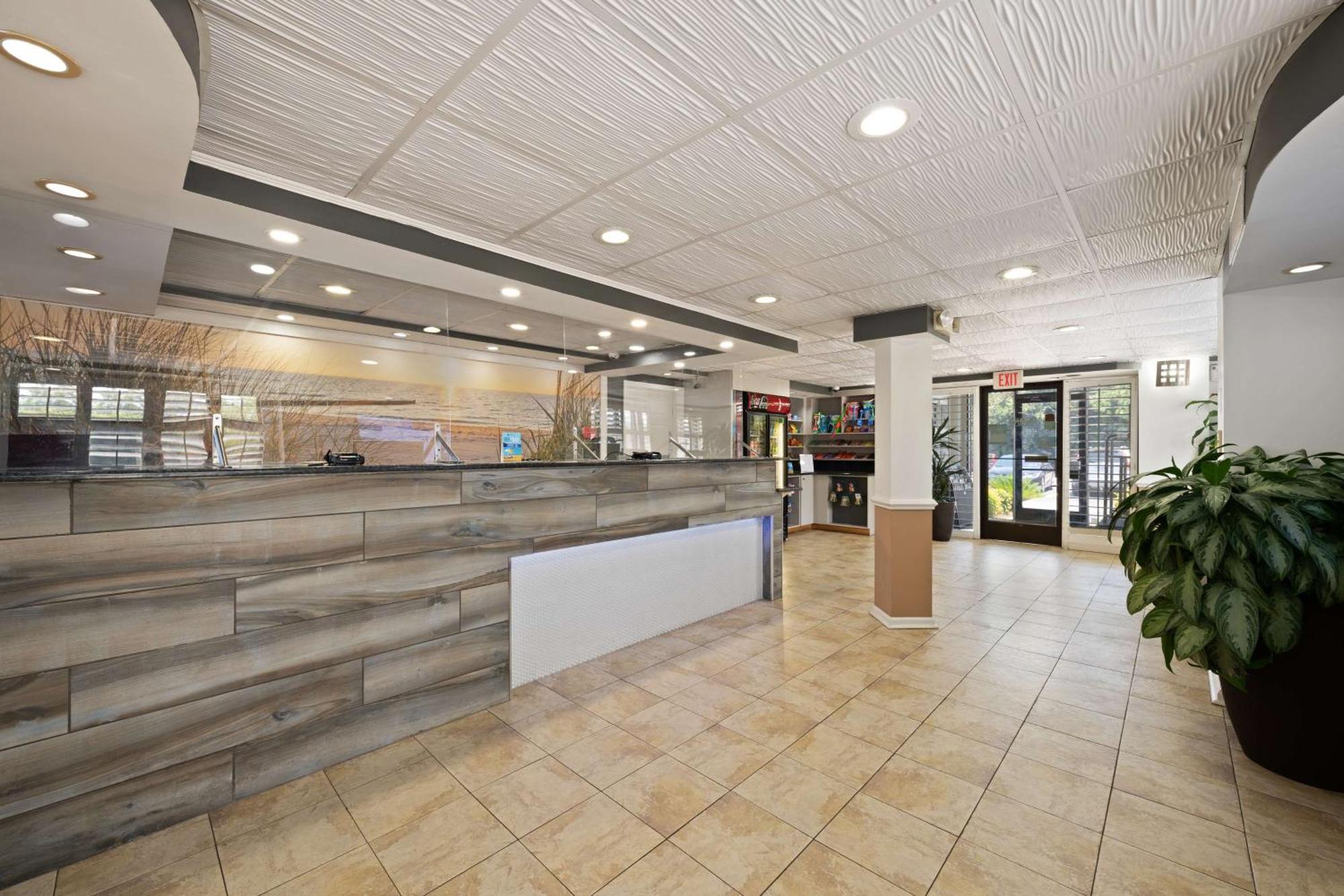Best Western Plus Holiday Sands Inn & Suites Норфолк Екстериор снимка